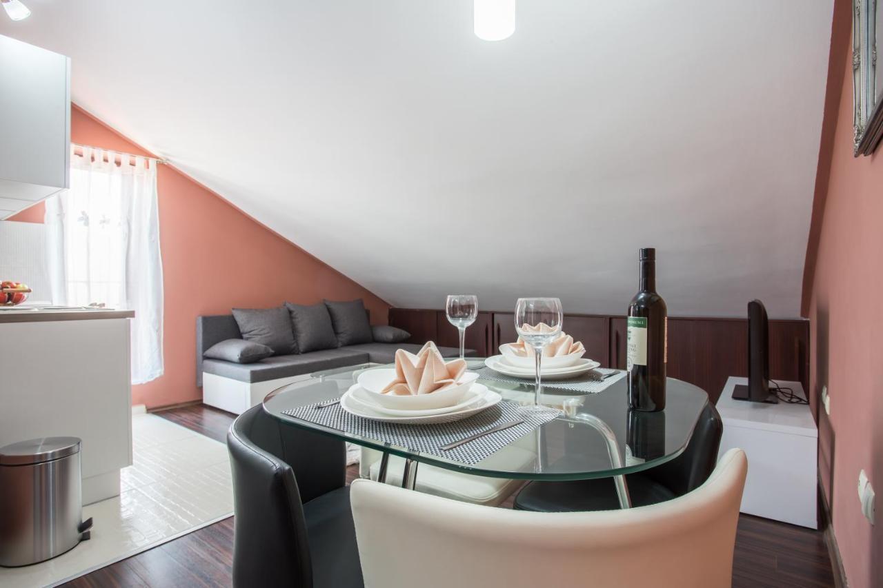 Apartments Tb Porat  Habitación foto